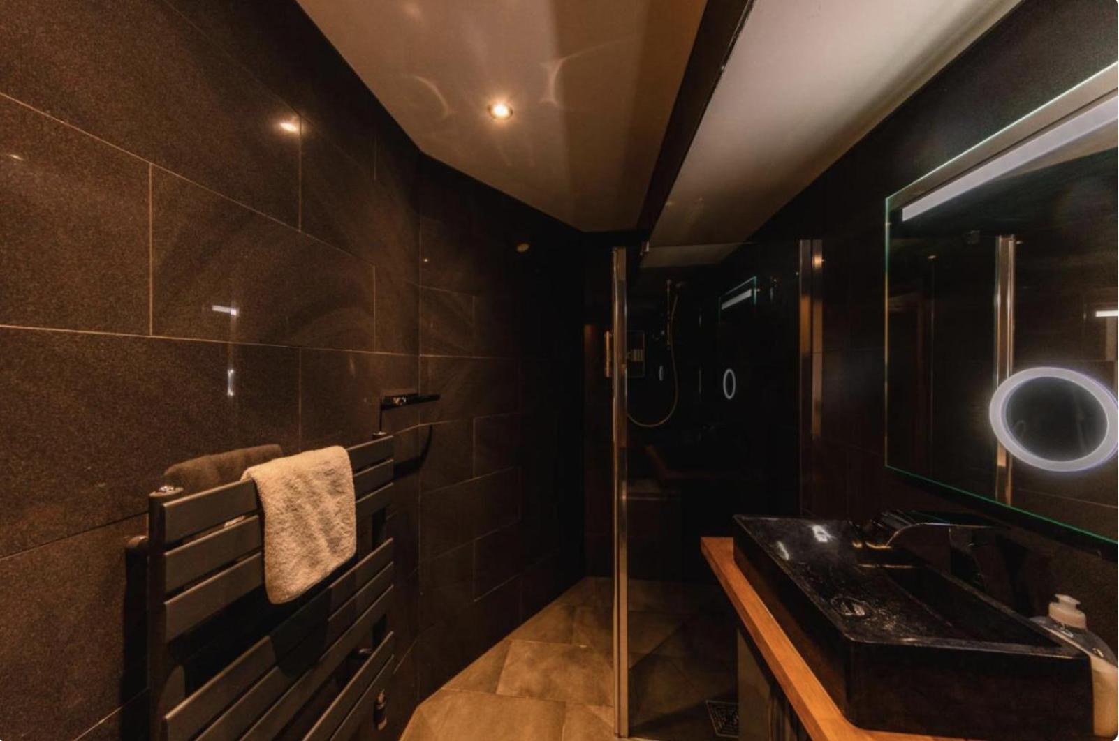 Superb Luxury Apartment By Canal - Central Edynburg Zewnętrze zdjęcie