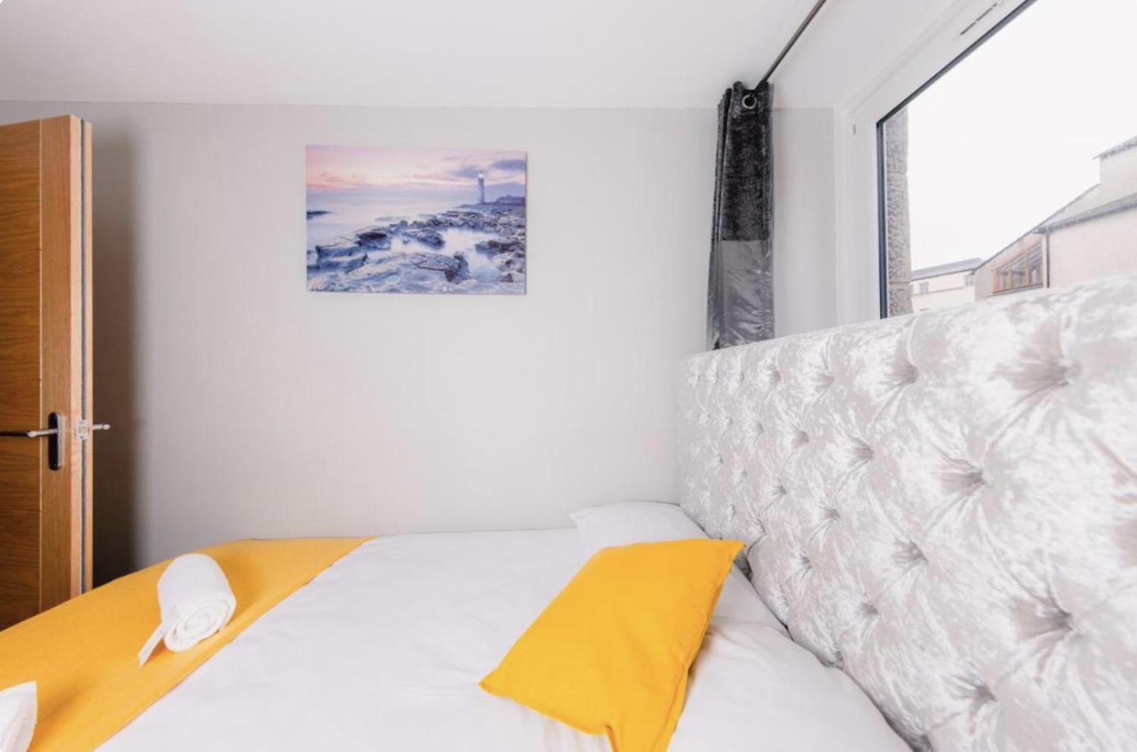 Superb Luxury Apartment By Canal - Central Edynburg Zewnętrze zdjęcie